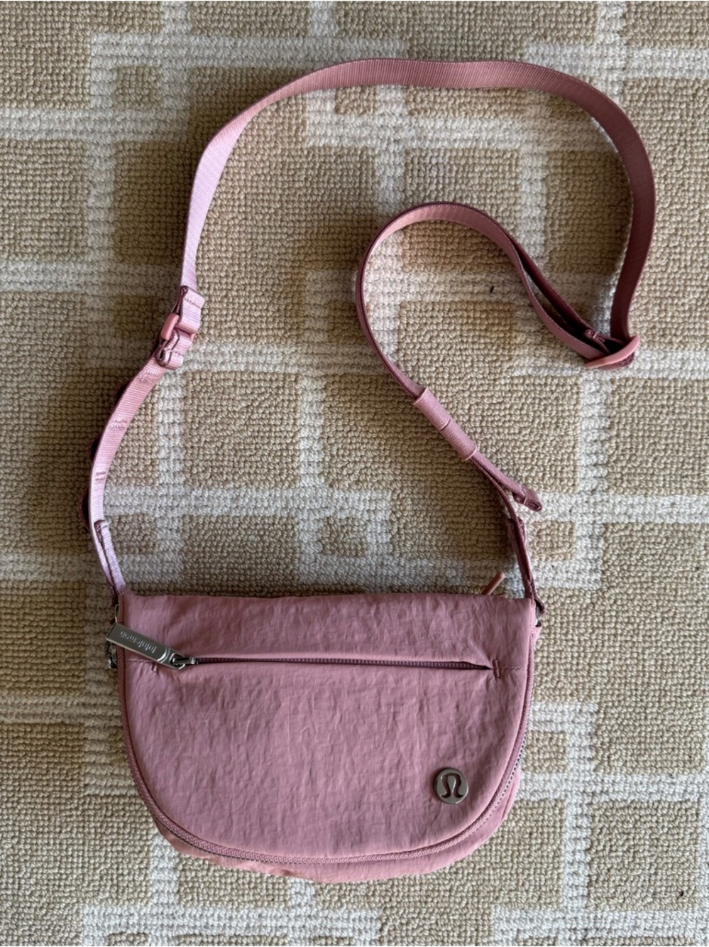 Lululemon All Night Festival Bag 5L Nylon Crossbody Travel Athleisure Pink O/S - Picture 17 of 17